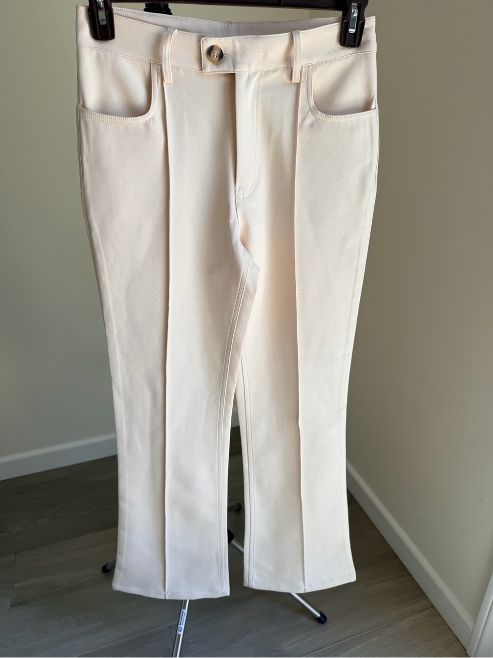 bohme Cream Straight Leg Pants s like new